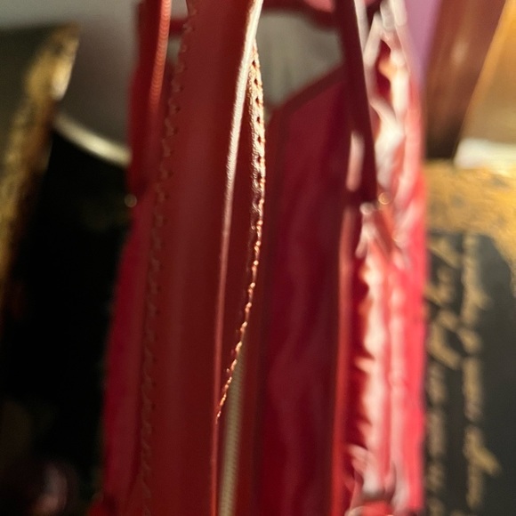 BNWT Kate Spade Ella X-Large puffy tote bag quilted CHERRY RED travel work - Picture 15 of 16